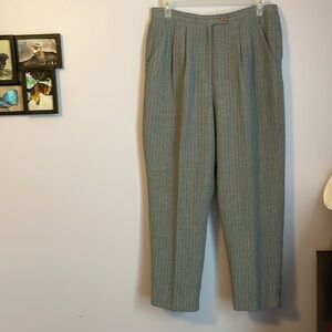 Haut De Gamme En Avance Woman size 14W Vintage Gray Pinstripe Trousers Pants